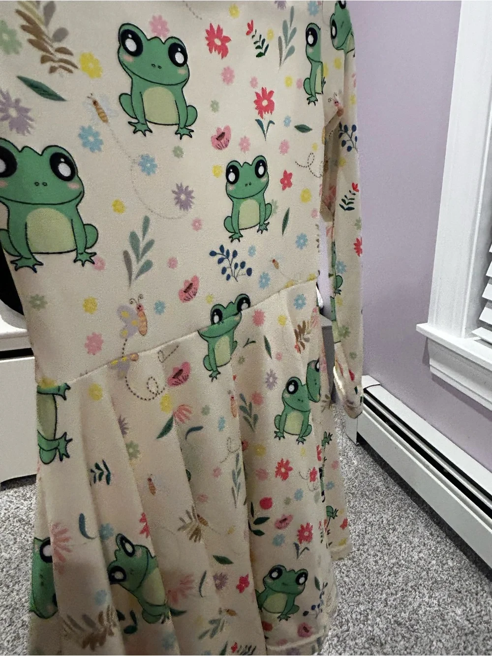 Long-Sleeve kids Dress with Frog Print size small 6
